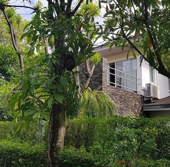 งานเฉพาะจุด : ติดตั้งหินกาบตกแต่งผนังภายนอก รัตนาธิเบศร์. นนทบุรี